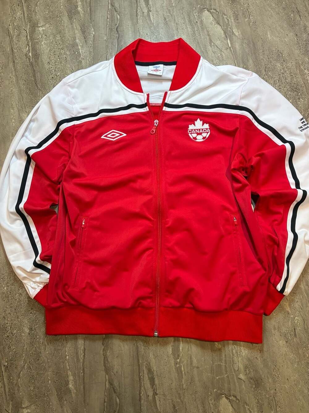 Vintage 2012 Canada Soccer Umbro Anthem  Track Jacket Red White Mens Large CSA